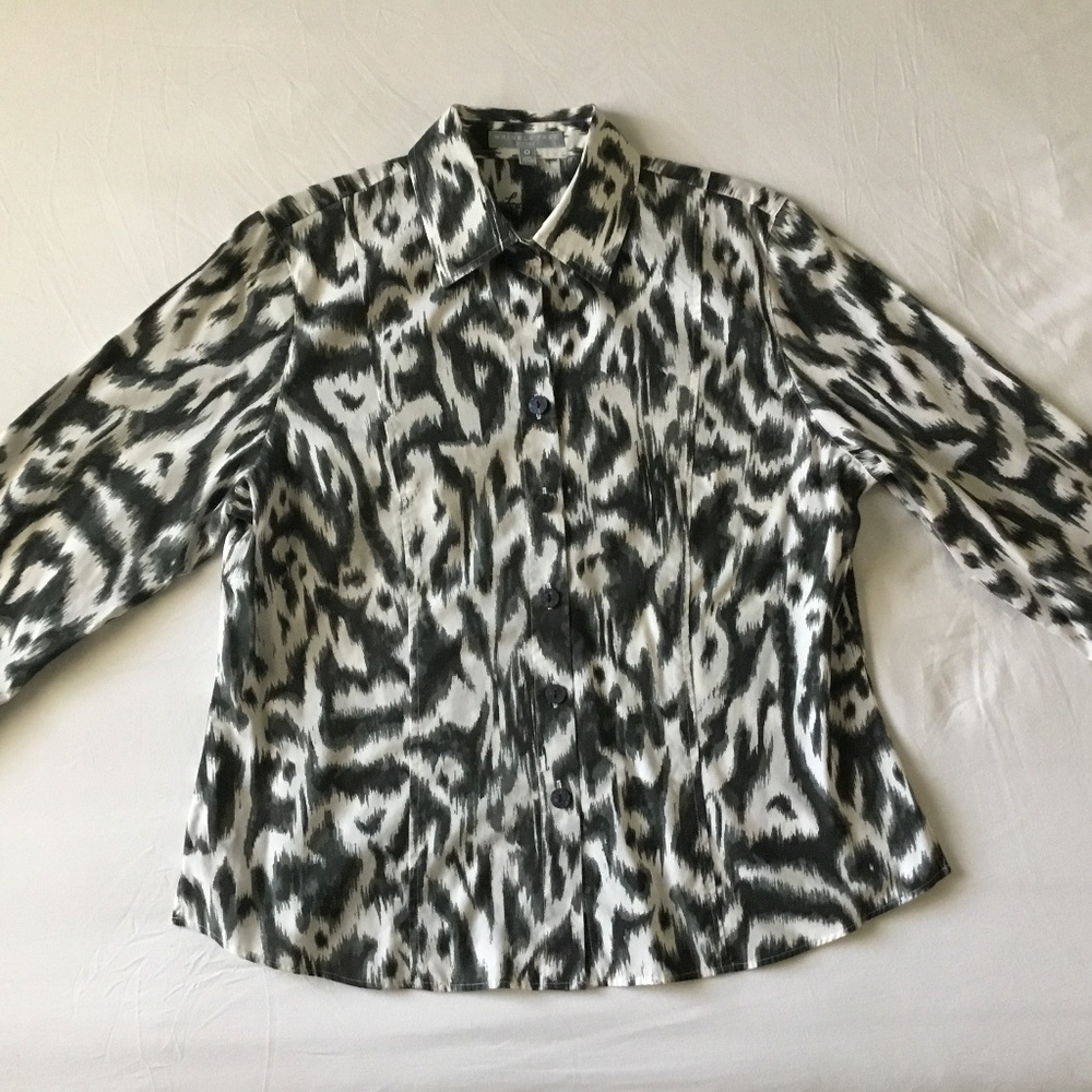 Foxcroft Black,White, & Gray Print No-Iron Button Up Shirt 3/4 Sleeve Size 16
